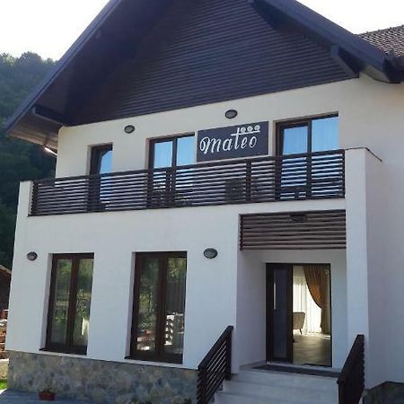 Mateo Transalpina Hotell Săsciori Exteriör bild